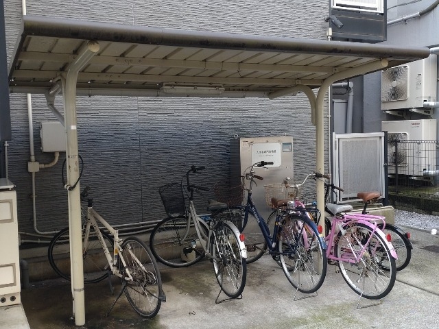 レオパレス生麦駅前 その他