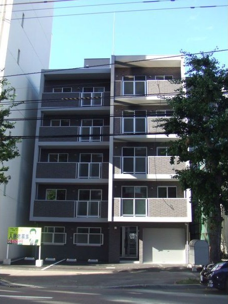 エヴァンスコート南3条 外観