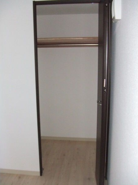 エヴァンスコート南3条 収納