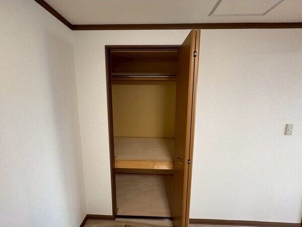 エレガンスハイム42 収納