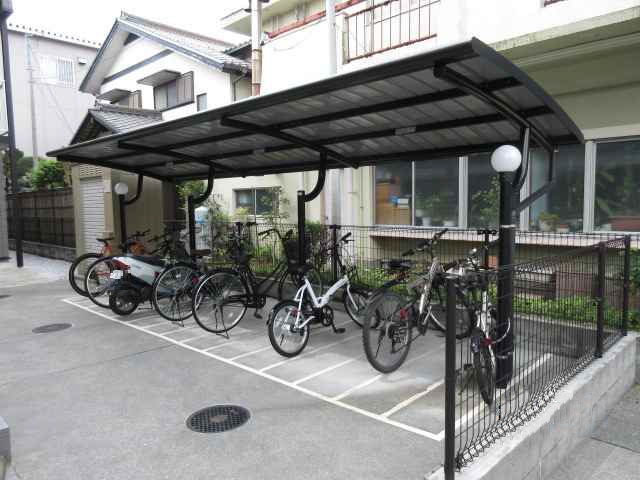 レオパレスあづま坂 その他