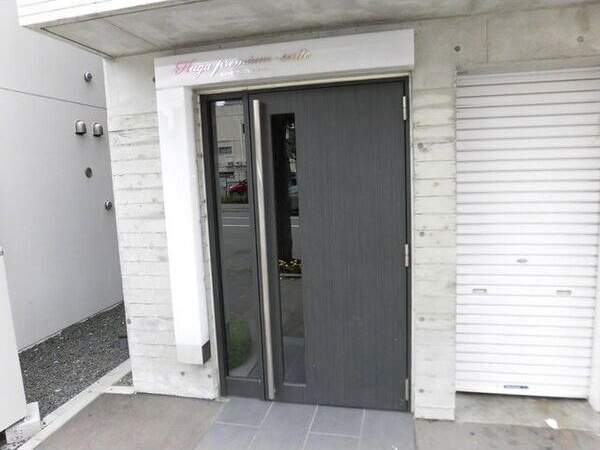 HUGA　PREMIUM　SUITE エントランス