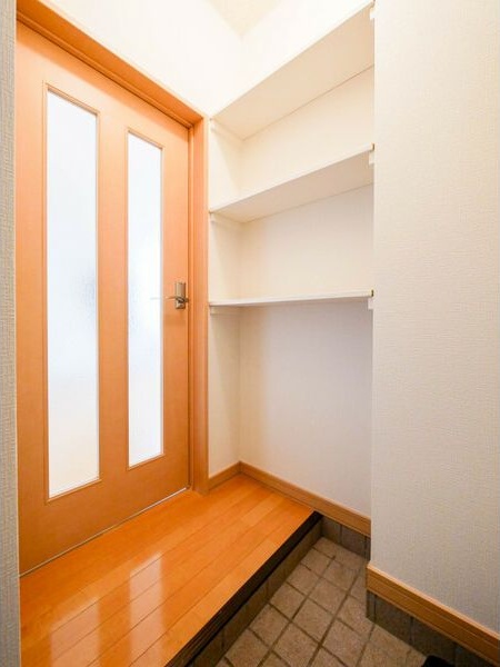 タントハウス15 玄関