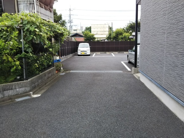 レオパレスアクロテリオン その他