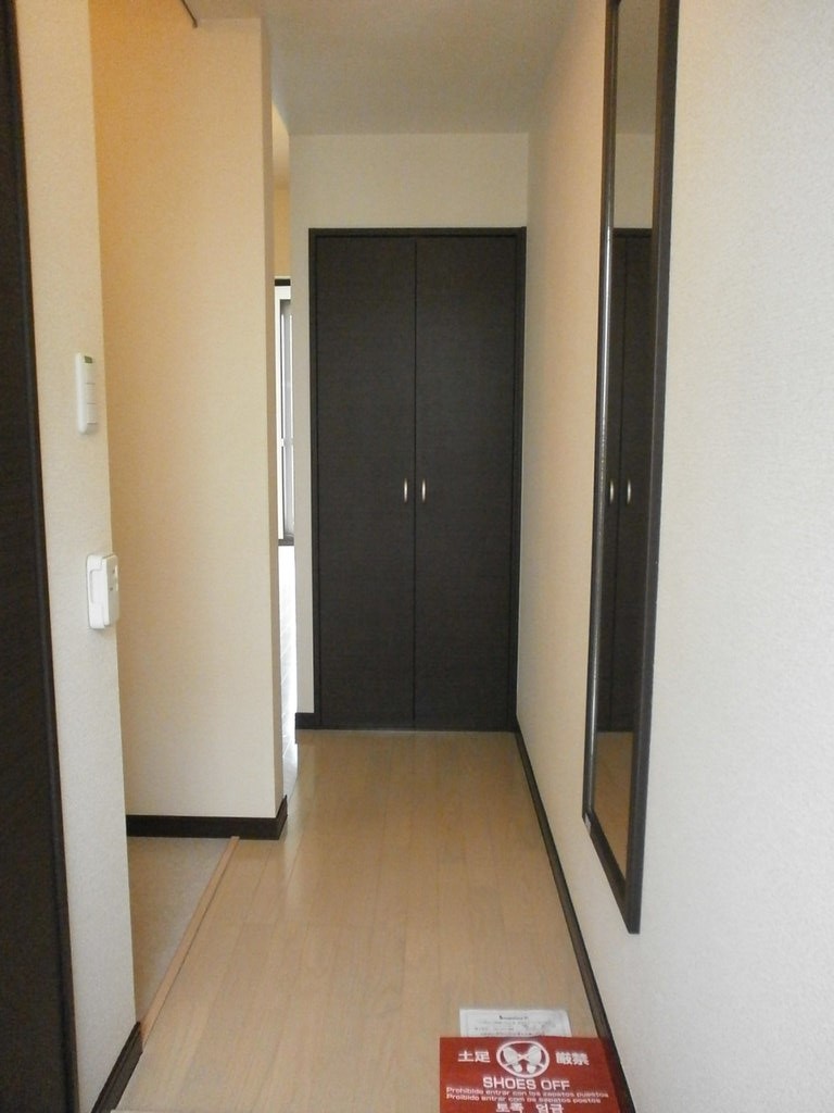 レオネクストマルベリーランチＥ 玄関