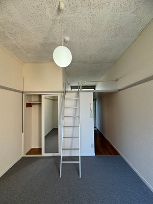 レオパレスルミエール リビング
