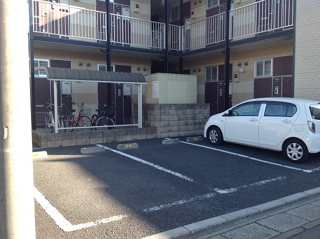レオパレスドミール日進 その他