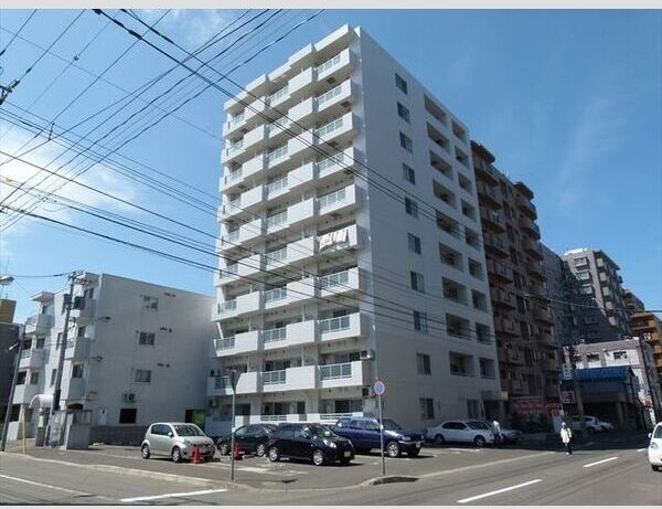 グランカーサ南13条 外観