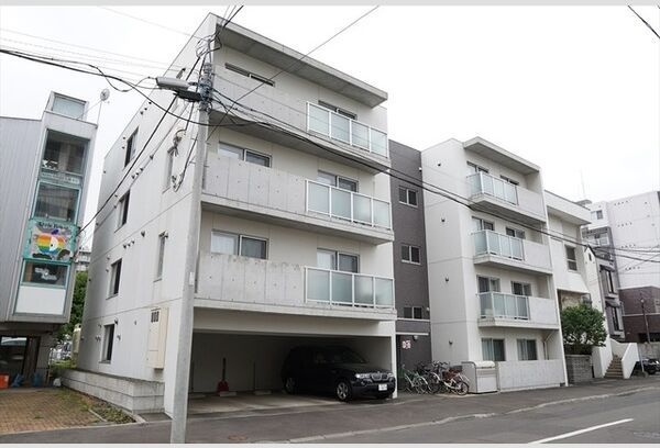 そふぃおーね円山北二条 外観