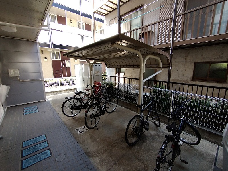 レオパレスカメリア その他