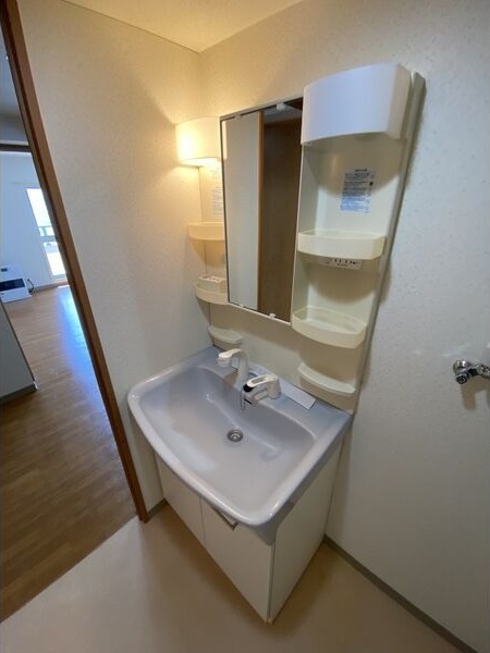 ベルナーヒルズ厚別 洗面所