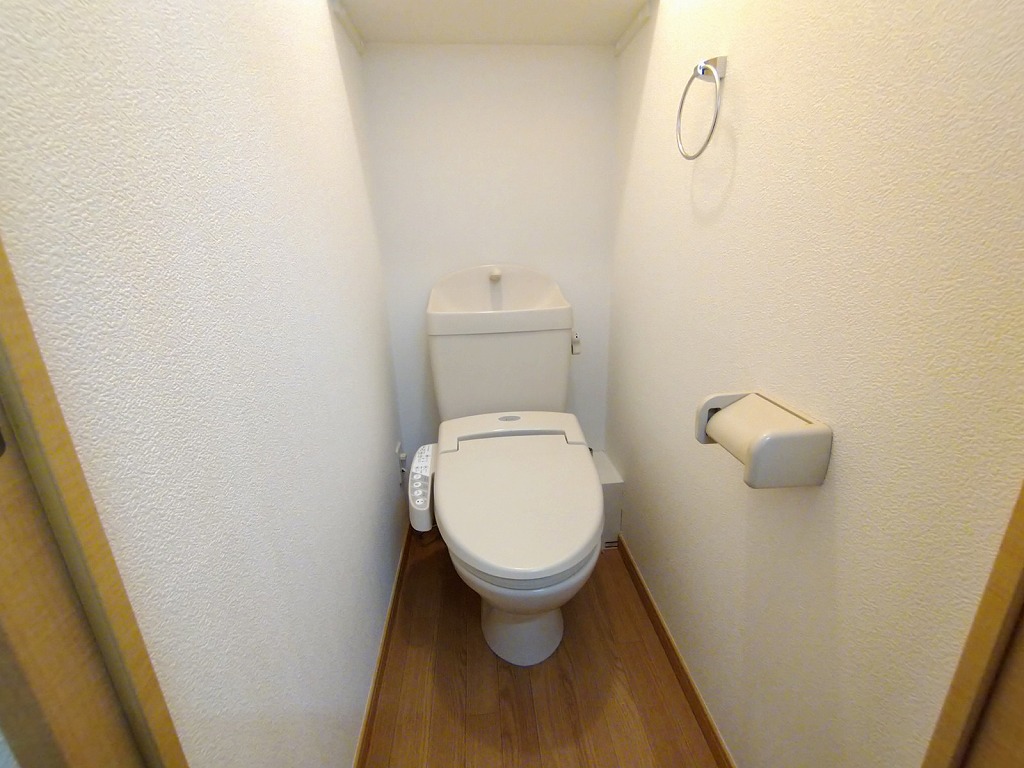 レオパレスカリス その他