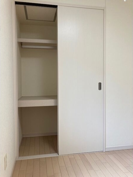 プレミアムマンション銀河 収納