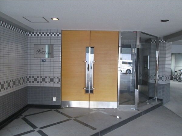 ノヴァ裏参道 エントランス