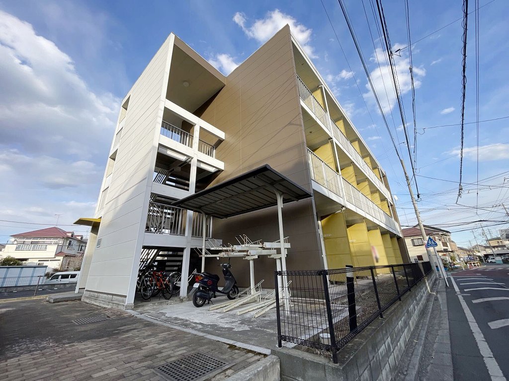 レオパレス光壱番館 外観