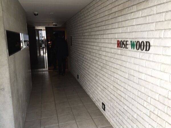 ROSE　WOOD エントランス