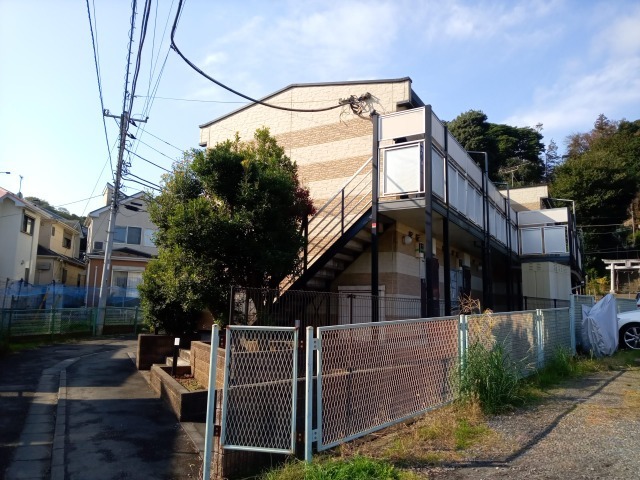 レオパレスフリージア 外観