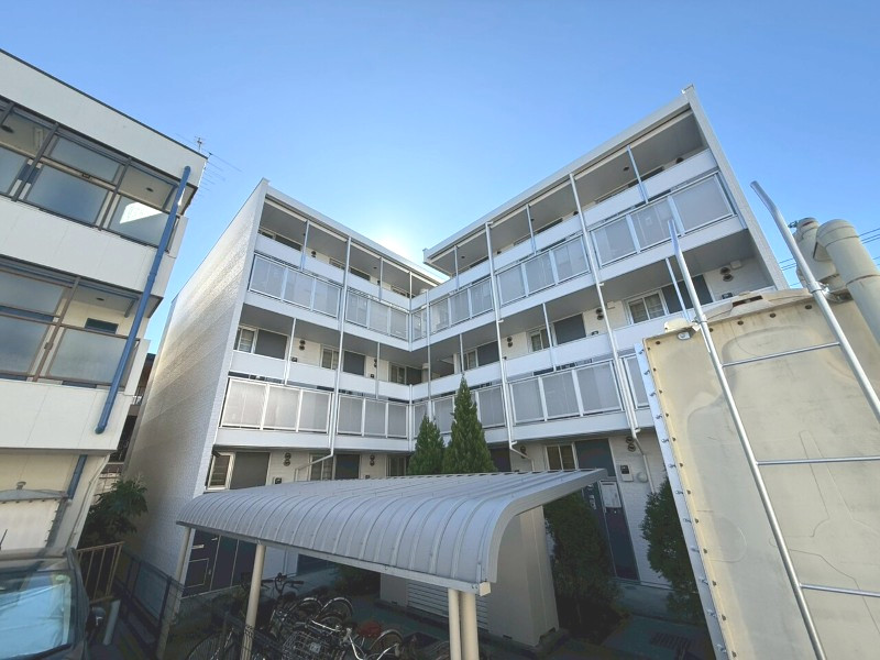 レオパレスピースフル 外観