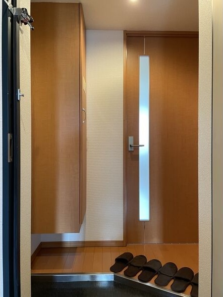 シュクル医大南 玄関
