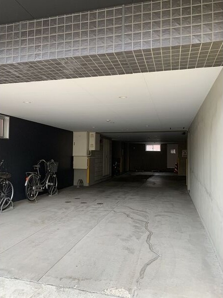 シュクル医大南 駐車場