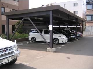 MANSION KURODA山鼻19条 駐車場