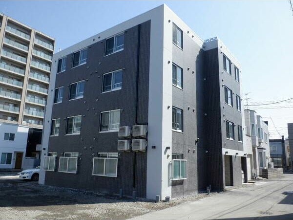 R&M発寒南 外観