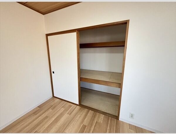 アルファスクエア円山 収納