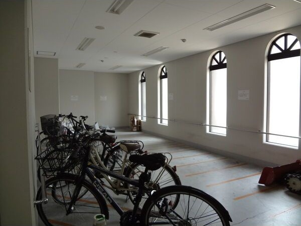 札幌ビオス館 駐車場
