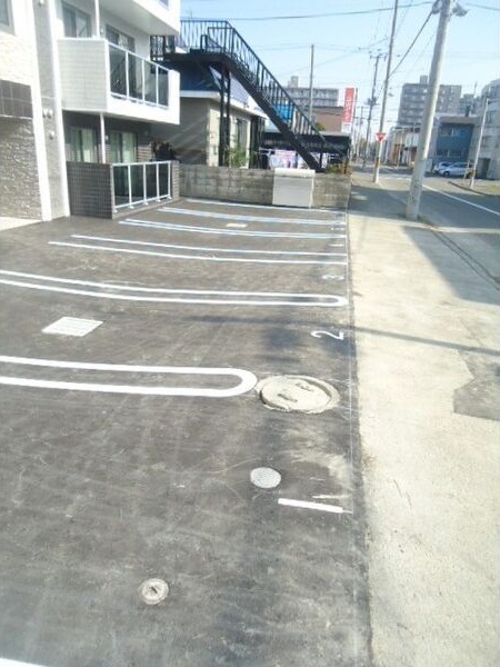 ラ・メール 駐車場
