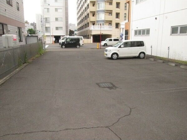 ボヌール36 駐車場