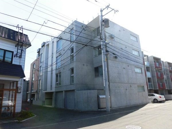 SUS平岸 外観