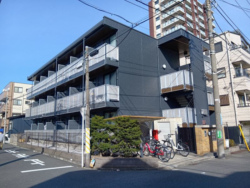 レオパレス皐月 外観