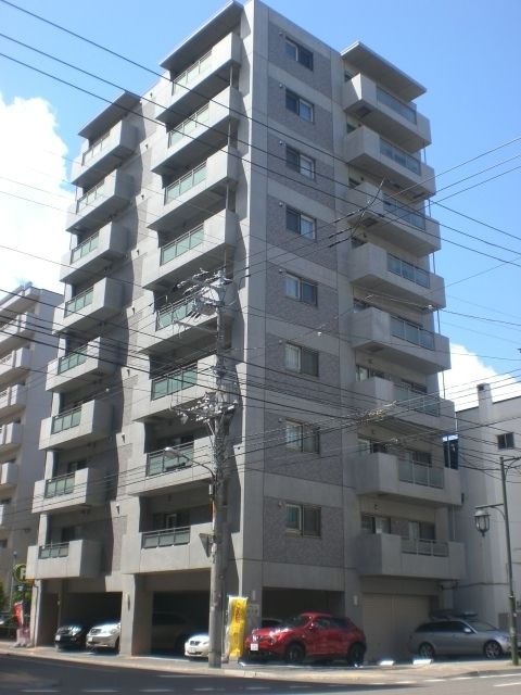 アヴェニュ近美前 外観