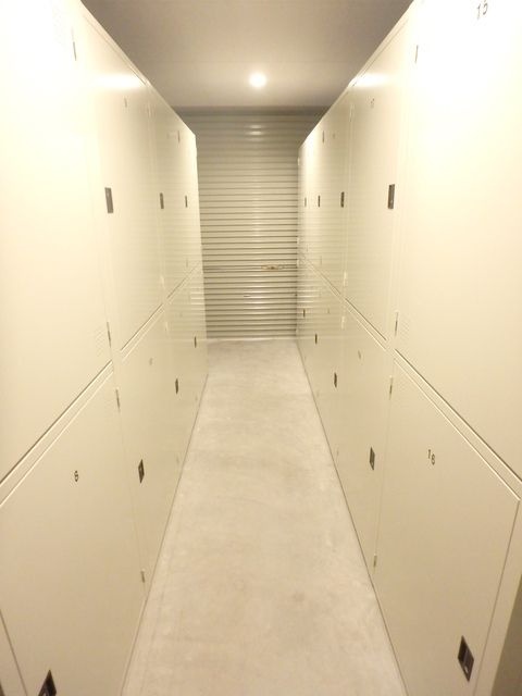 アヴェニュ近美前 ロビー