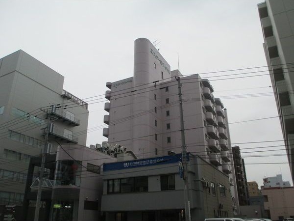 サンタの館医大前 外観