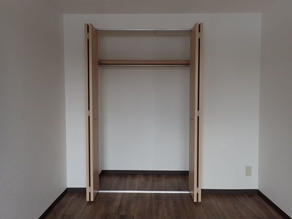 エルミタージュ 収納