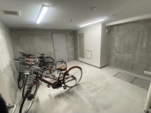 ラ・クラッセ札幌シティイースト 駐車場
