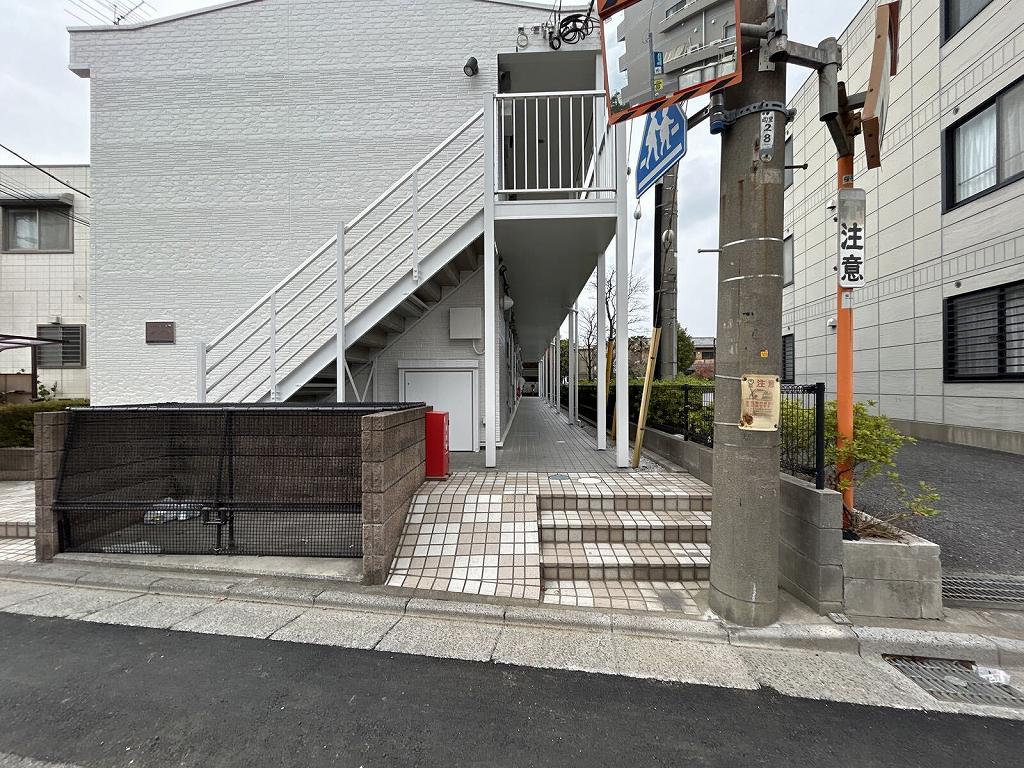 レオパレスプレミール 外観