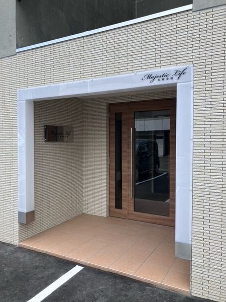 Majestic Life札幌桑園 エントランス