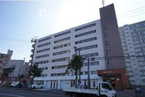アルファロジェ 駐車場