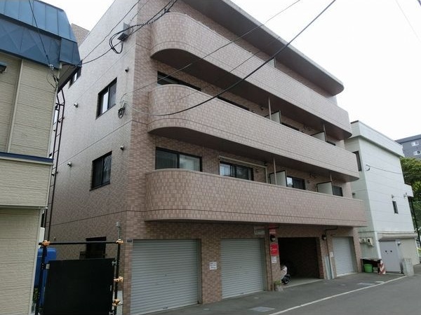 クレアーレ 外観