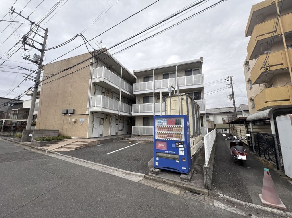 レオパレス嵯峨野 外観