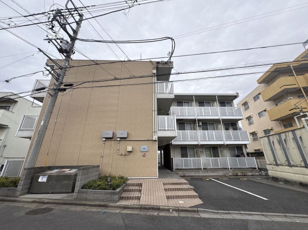 レオパレス嵯峨野 外観