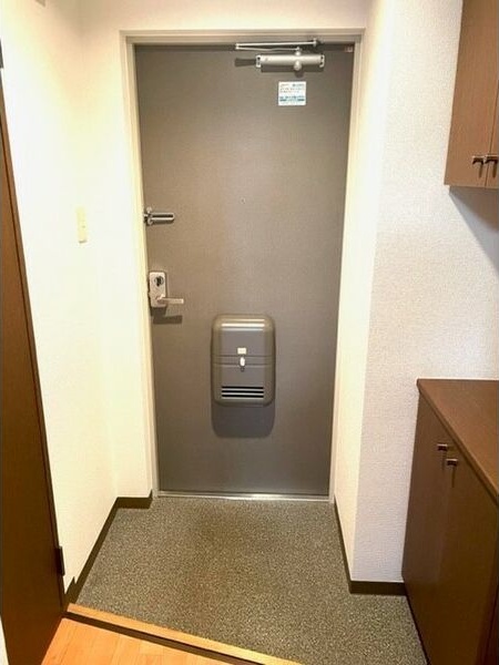 ウィステリア琴似 玄関