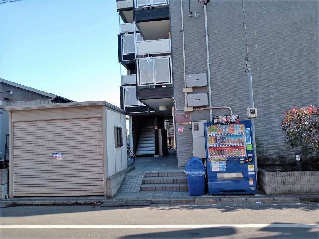 レオパレスアヴリオ その他