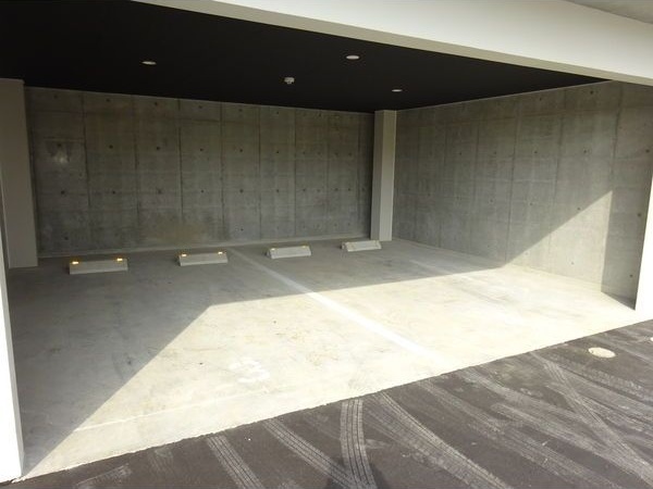 NICO麻生 駐車場