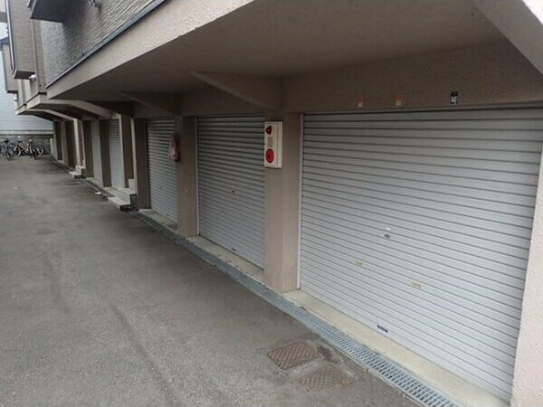 ノースウィル825 駐車場