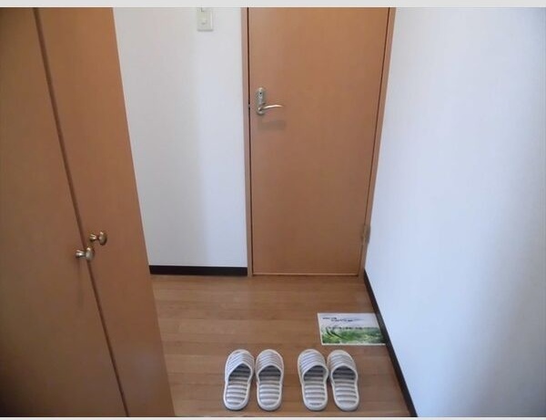 エステラ二十四軒A館 玄関