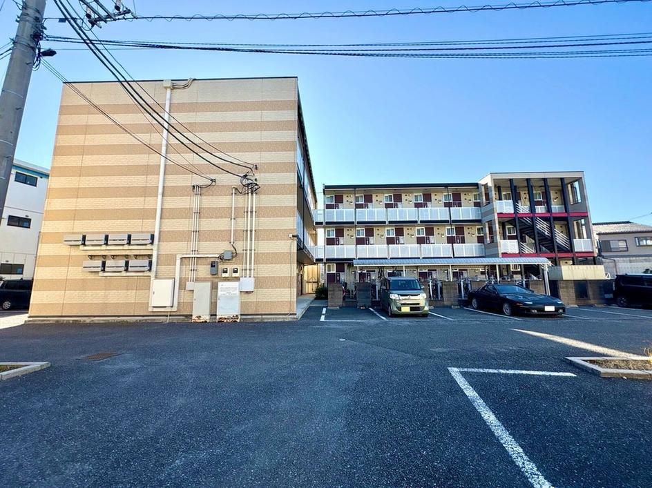 レオパレス彩Ⅱ 外観