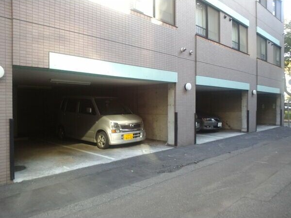 植物園ハイム 駐車場